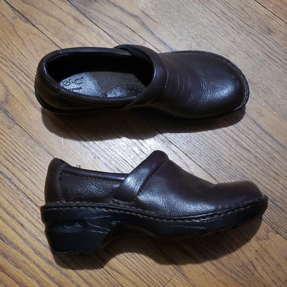 B.O.C SIZE 8, BRN CLOGS